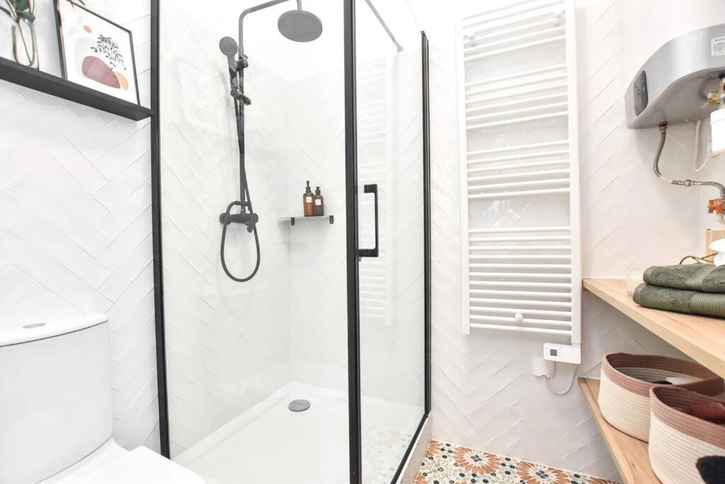 Charming Flat In Montmartre - Imhost Apartment Paris Luaran gambar